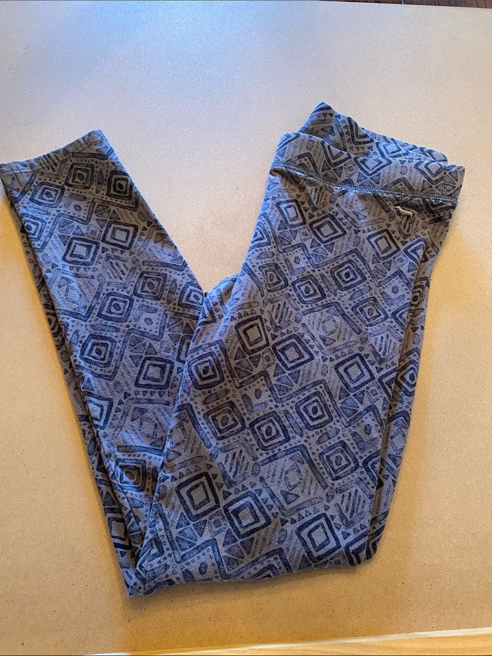 Pink Victoria Secret Medium Geometric Leggings 14"W x 32"L